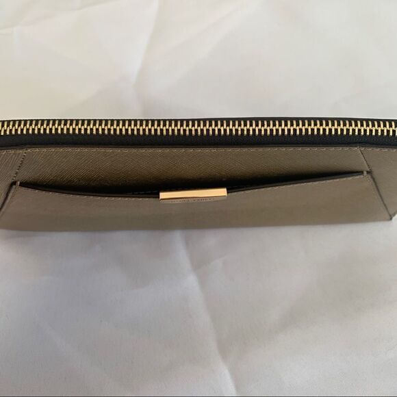 Henri Bendel West 57th Travel Pouch Wristlet - Gold - Picture 5 of 9